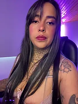 Snapshot of Annie_Alicee chatting on 02.12.26 Annie Alicee online show from 02.12.26