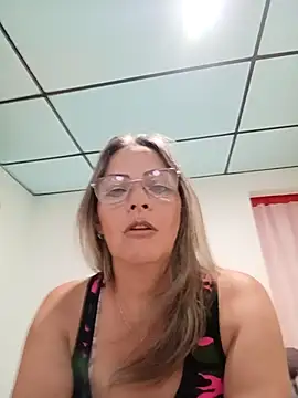 Snapshot of MONITA_SEXXX chatting on 02.18.26 MONITA SEXXX online show from 02.18.26