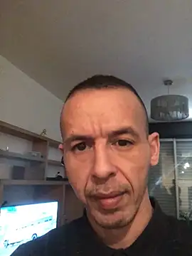 Snapshot of creativeX chatting on 02.08.26 creativeX online show from 02.08.26