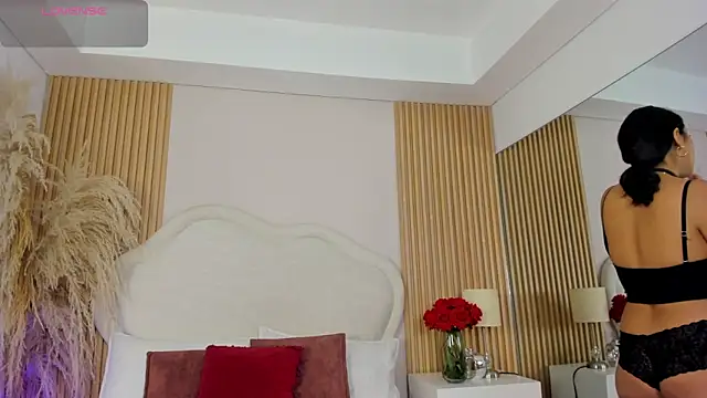 rebeca taylor online show from 04.10.26