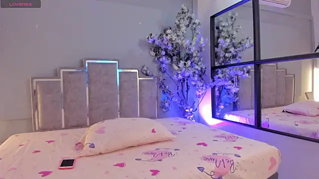 Nalapalmer online show from 02.08.26