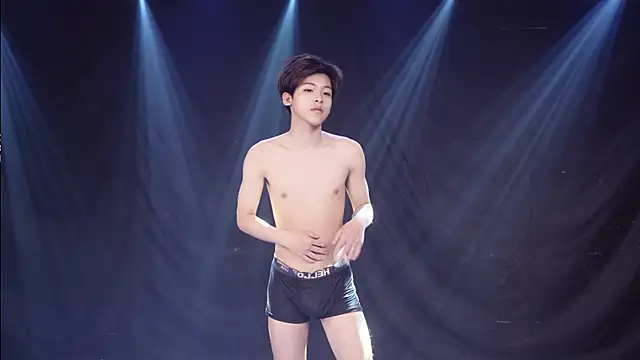 Snapshot of BTS-007 chatting on 04.12.26 BTS-007 online show from 04.12.26