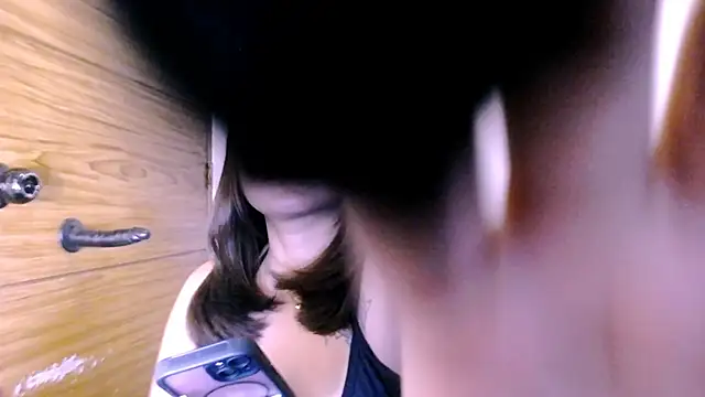 Snapshot of vien_pussy69 chatting on 05.24.26 vien pussy69 online show from 05.24.26