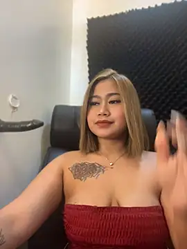 Snapshot of vien_pussy69 chatting on 06.23.26 vien pussy69 online show from 06.23.26