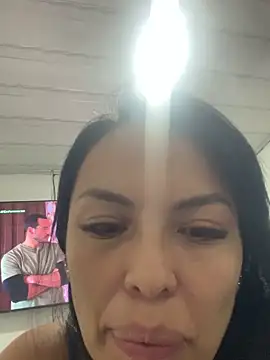 Emma Sanz   online show from 04.14.26