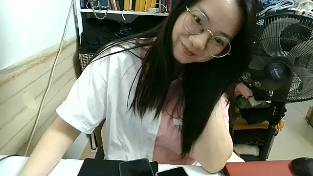 Snapshot of xiaoxiaowan11 chatting on 03.29.26 xiaoxiaowan11 online show from 03.29.26