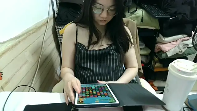 Snapshot of xiaoxiaowan11 chatting on 04.14.26 xiaoxiaowan11 online show from 04.14.26