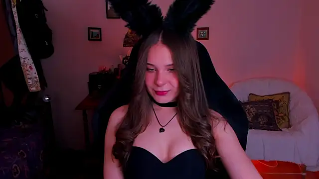 Snapshot of LanaLovely chatting on 06.17.26 LanaLovely online show from 06.17.26