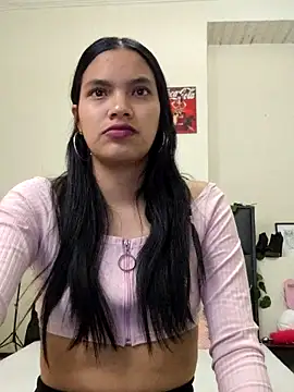 Snapshot of Julieta_Parker chatting on 02.05.26 Julieta Parker online show from 02.05.26