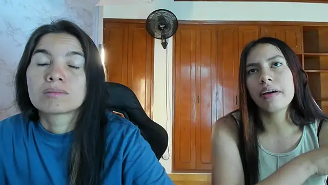 Snapshot of Emily_and_Soffy chatting on 02.11.26 Emily and Soffy online show from 02.11.26