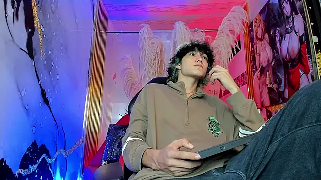 Snapshot of thanier_18 chatting on 04.02.26 thanier 18 online show from 04.02.26
