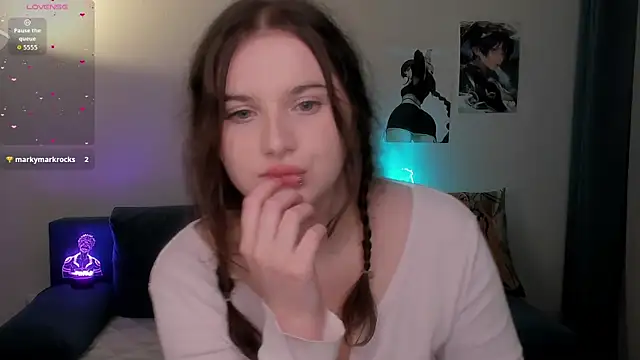 chloe dashh online show from 02.08.26