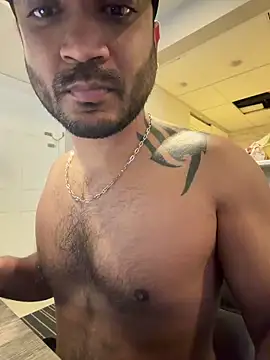 Snapshot of DaggerTie chatting on 02.05.26 DaggerTie online show from 02.05.26