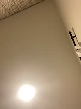 Mia rivers   online show from 04.15.26