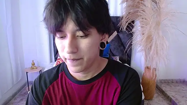 Snapshot of nikoo_18 chatting on 02.22.26 nikoo 18 online show from 02.22.26