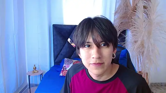 nikoo 18 online show from 03.19.26