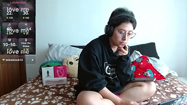 Juliexxxxtasy online show from 02.17.26