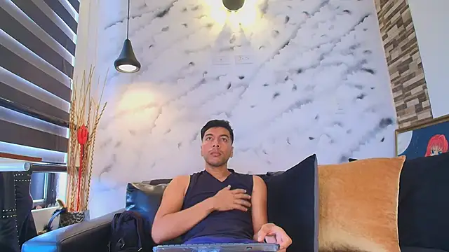 Max Hornye online show from 04.14.26