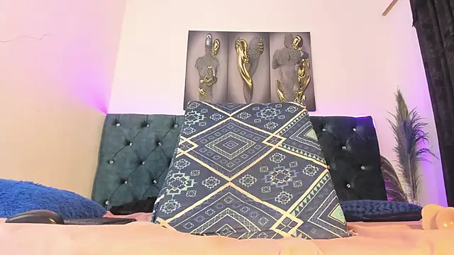 Roxanna 0 online show from 04.15.26