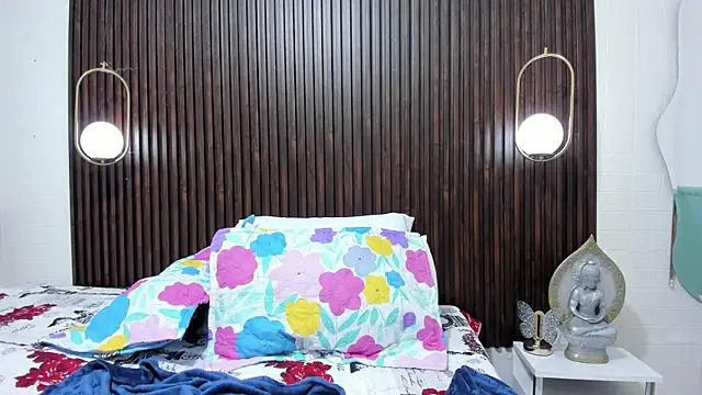 Snapshot of VictoriiaCarsoon chatting on 02.08.26 VictoriiaCarsoon online show from 02.08.26