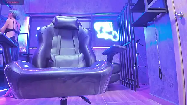 MiistressBlu online show from 02.10.26