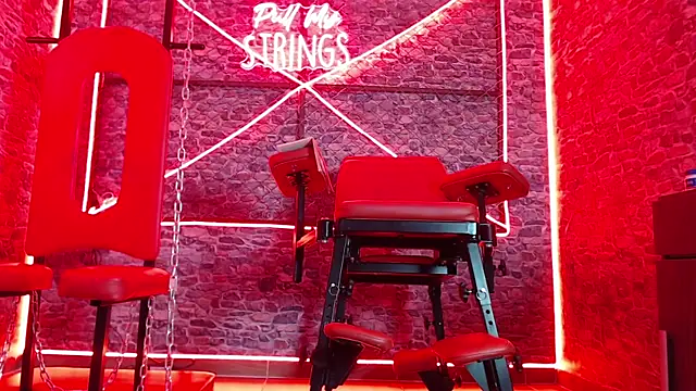 MiistressBlu online show from 02.13.26