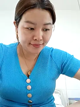 Snapshot of Jennie_dogy chatting on 04.11.26 Jennie dogy online show from 04.11.26
