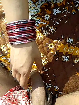 Snapshot of x_couple2 chatting on 02.17.26 x couple2 online show from 02.17.26