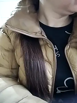 LiilyZi online show from 03.19.26