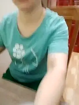 LiilyZi online show from 04.14.26