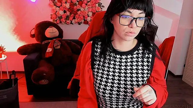 Snapshot of NeoGeisha chatting on 04.22.26 NeoGeisha online show from 04.22.26