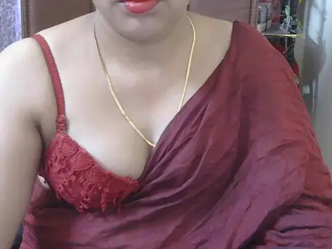 Snapshot of Cute_Sheetal chatting on 06.08.26 Cute Sheetal online show from 06.08.26