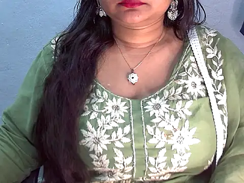 Snapshot of Saniya_K2 chatting on 05.02.26 Saniya K2 online show from 05.02.26