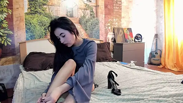  littleangie  online show from 04.01.26