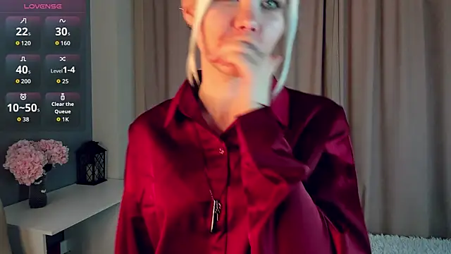 GoldenLenarz online show from 03.03.26