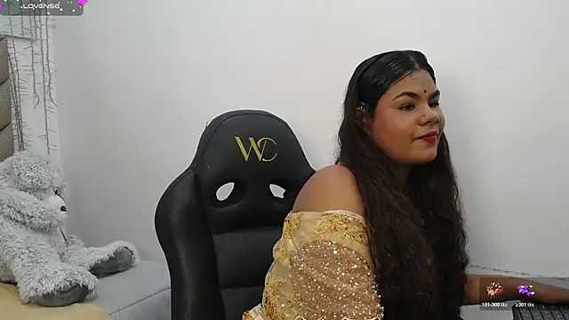 yaazhinii online show from 02.11.26