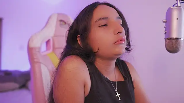  emily jonexs online show from 03.10.26