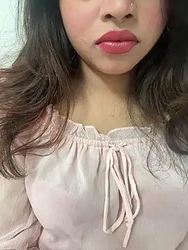 Snapshot of riya_sharma11 chatting on 02.18.26 riya sharma11 online show from 02.18.26