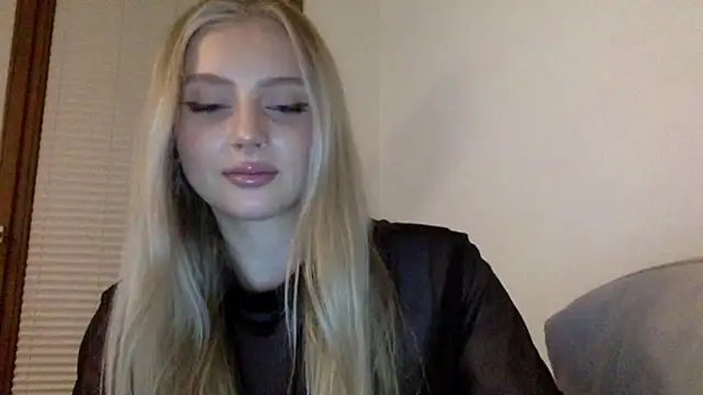 MayaWetDream online show from 03.25.26