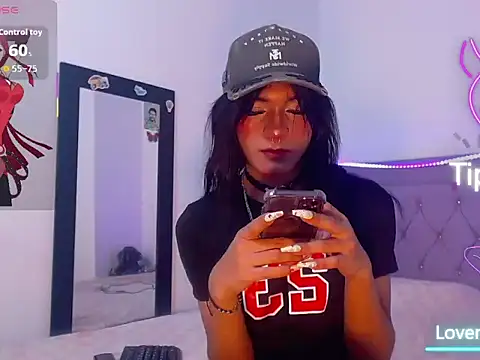 Snapshot of moonlyvelvet chatting on 02.21.26 moonlyvelvet online show from 02.21.26