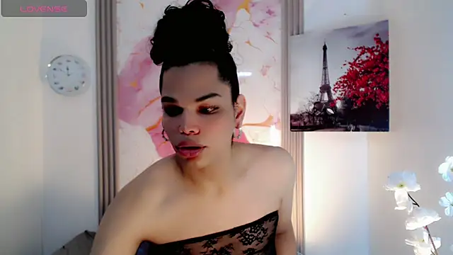 Snapshot of Zonce_shimer chatting on 05.11.26 Zonce shimer online show from 05.11.26