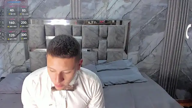 Snapshot of Manson_and_Zoe chatting on 02.11.26 Manson and Zoe online show from 02.11.26