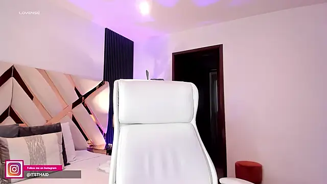 missthailand  online show from 02.26.26