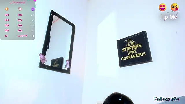 Lily-Scott online show from 02.25.26