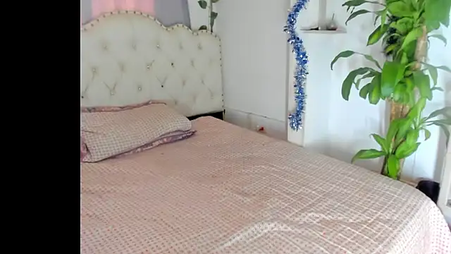 Snapshot of sweet_supreme chatting on 02.06.26 sweet supreme online show from 02.06.26