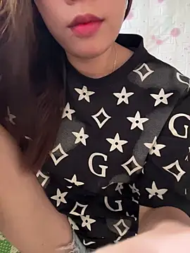 Snapshot of DoliceGirl2k chatting on 06.26.26 DoliceGirl2k online show from 06.26.26