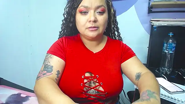 Snapshot of SweettSin chatting on 02.12.26 SweettSin online show from 02.12.26