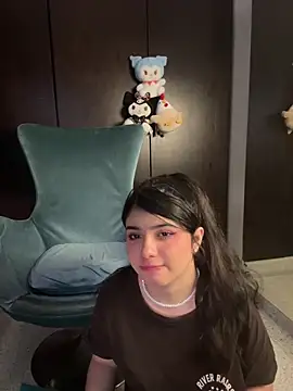 EmilyAndAndrew online show from 04.10.26