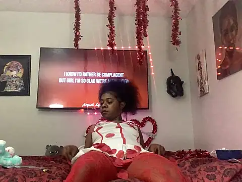 Snapshot of Ebony_Queeen chatting on 02.10.26 Ebony Queeen online show from 02.10.26