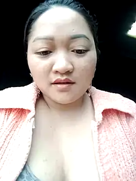 Snapshot of cuunon11 chatting on 02.14.26 cuunon11 online show from 02.14.26